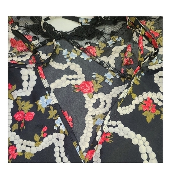 Victoria's Secret Chemise Shortie Black Lace Silky Floral Roses w Pearls… - Picture 9 of 15